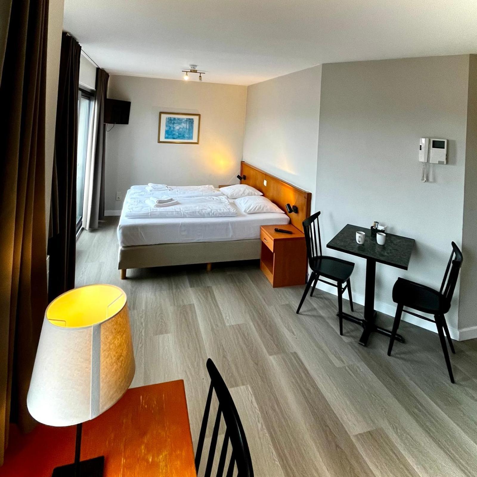 Hotel Seaside Blankenberge Esterno foto